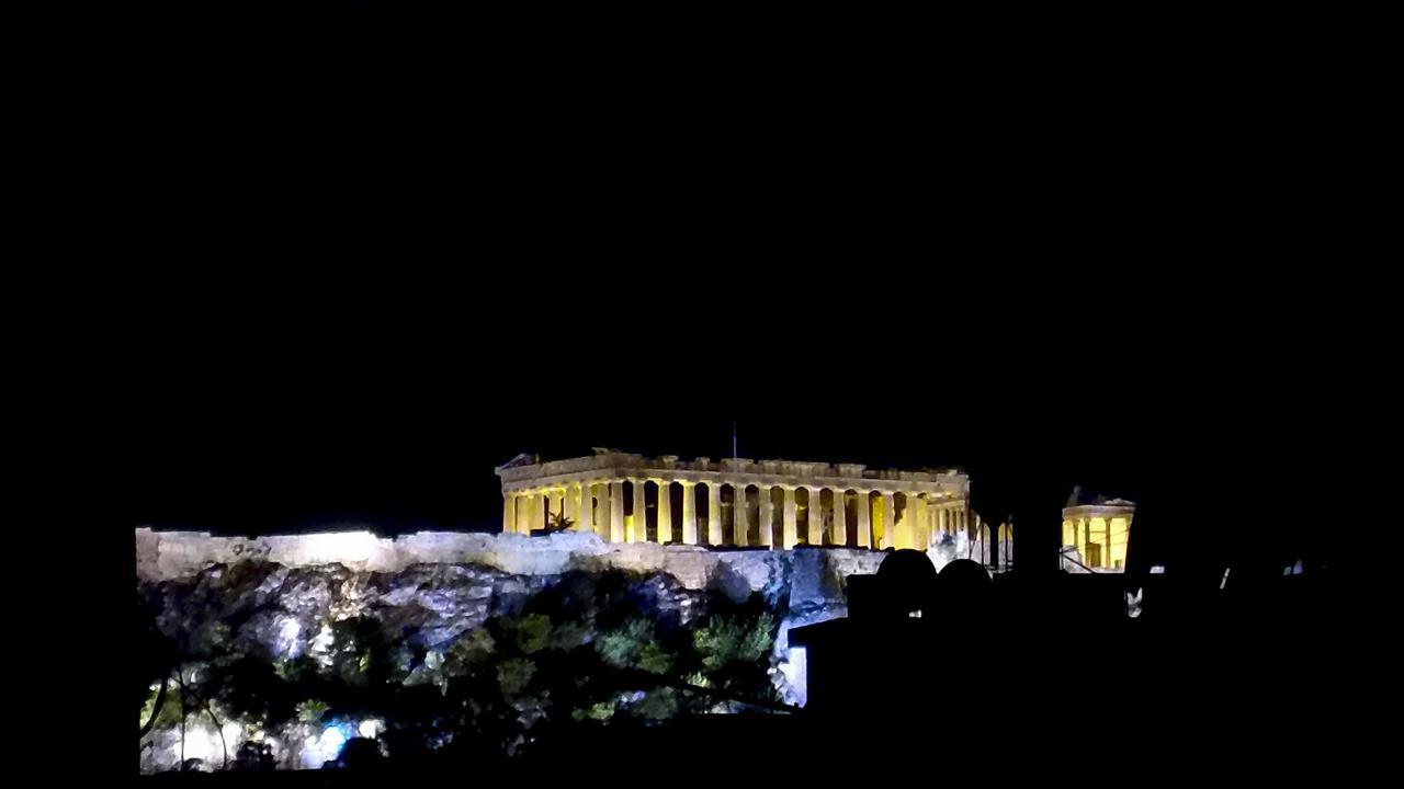 Stunning Acropolis View At City Center アテネ エクステリア 写真